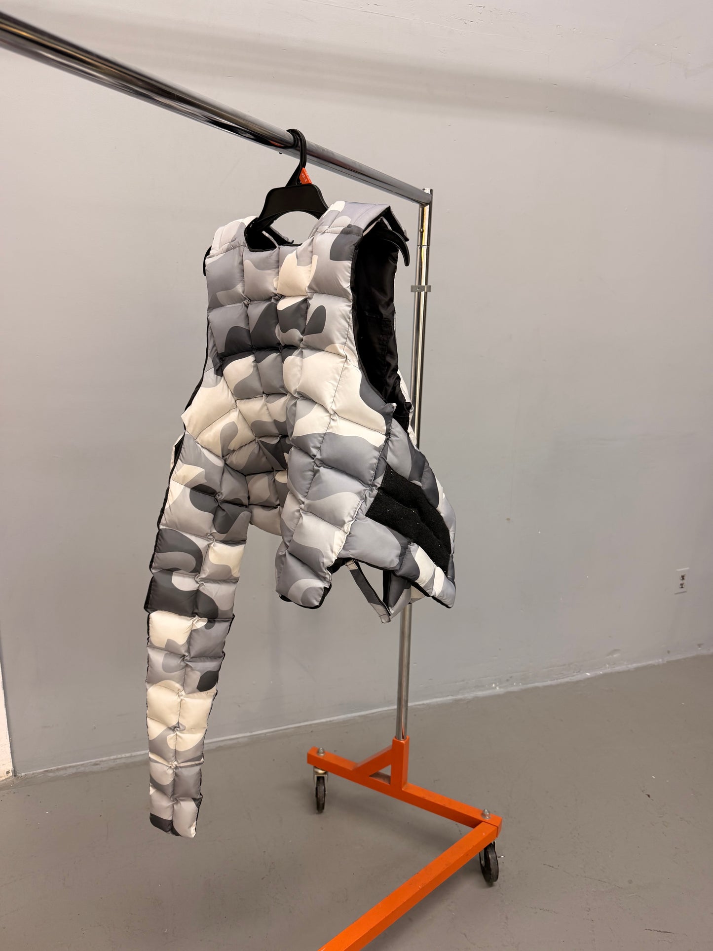 Bully vest ( white camouflage)