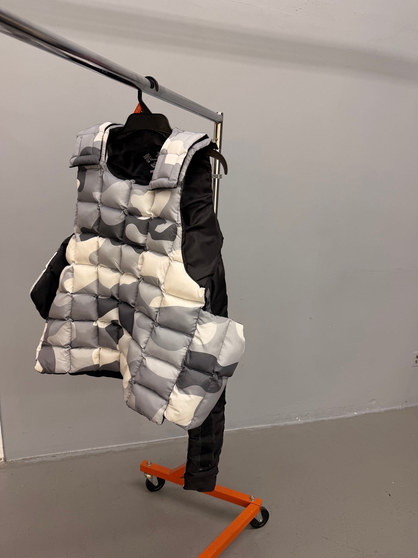 Bully vest ( white camouflage)